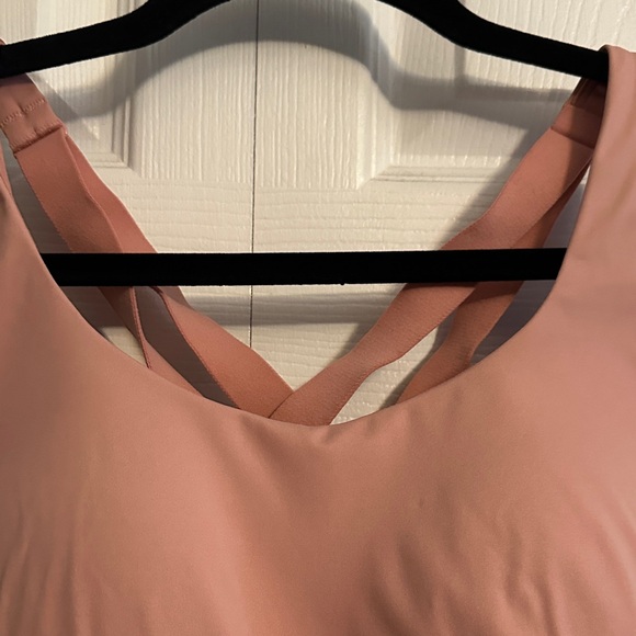 Pink Sports Bra Sz 38D by Lululemon new condition - Picture 7 of 7